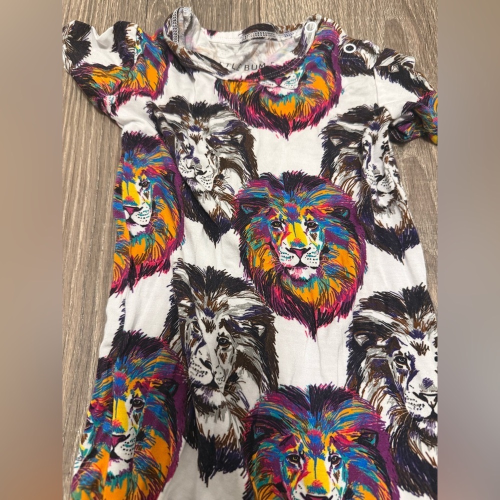 Little Bum Bums Lion Short Sleeve Snap One Piece Size 12-18 Months - Picture 2 of 4